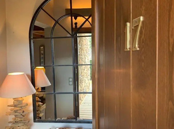 Casa En Residential Con Jardin Y Piscina *